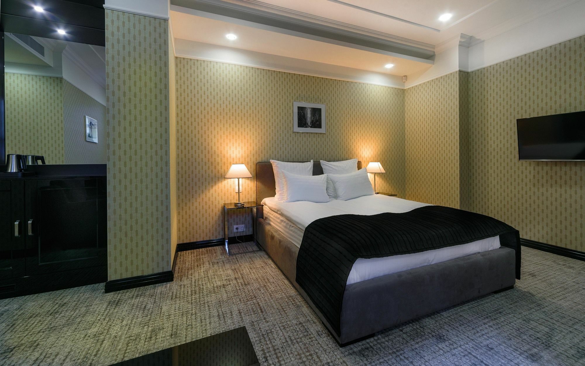 Otel Street - Maestro 4*