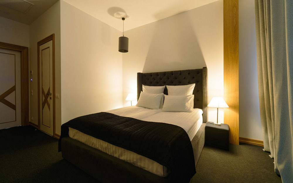 Street - Maestro Hotel Odesa